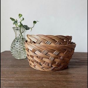 Vintage nesting baskets